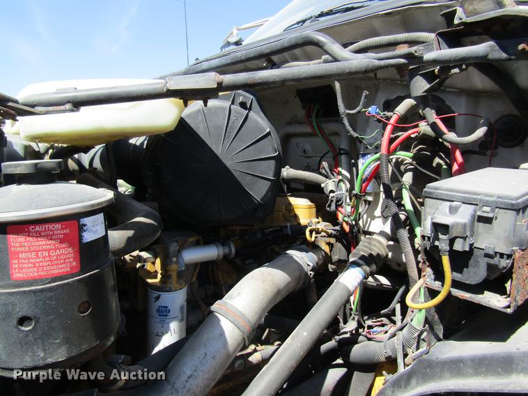 image for item DC4323 2000 Ford F650 service truck