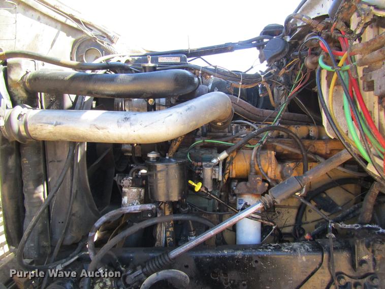 image for item DC4326 1989 Ford LT9000 dump truck