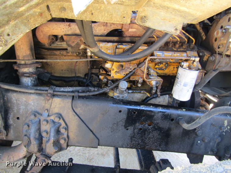 image for item DC4326 1989 Ford LT9000 dump truck