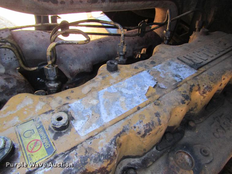 image for item DC4326 1989 Ford LT9000 dump truck