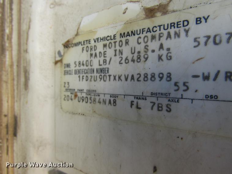 image for item DC4326 1989 Ford LT9000 dump truck