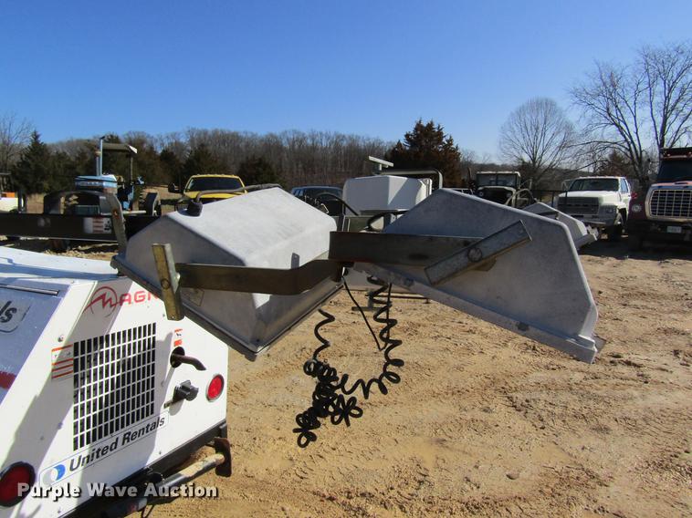 image for item DC4328 Magnum MLT4060MMH light plant