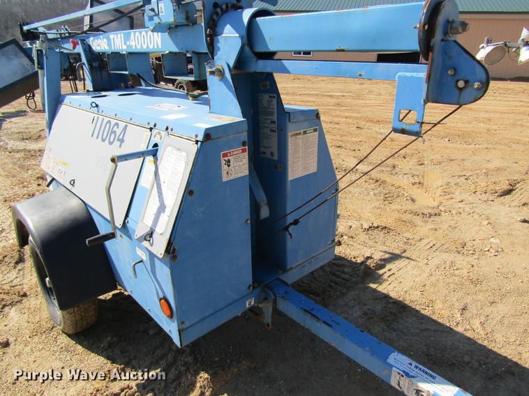 image for item DC4329 2008 Genie TML-4000N light plant