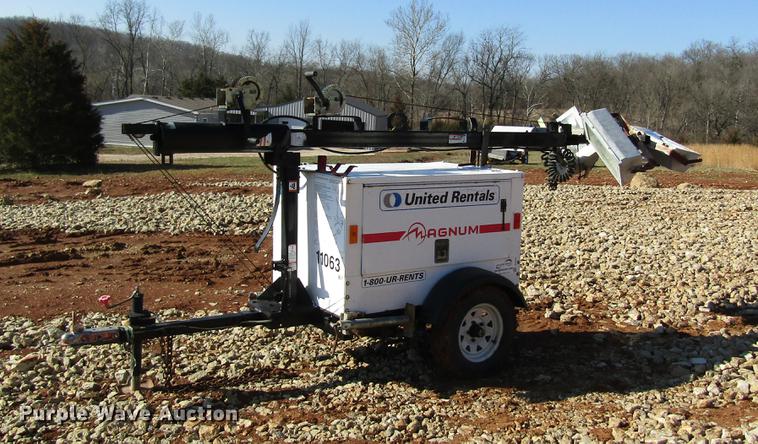 image for item DC4330 Magnum MLT3060MMH light plant