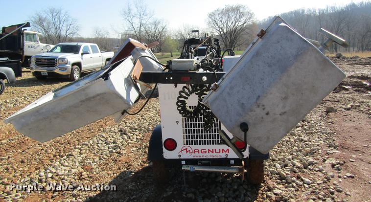 image for item DC4330 Magnum MLT3060MMH light plant