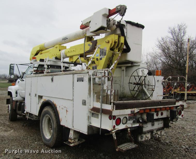 image for item DC4331 2001 Chevrolet C7500 bucket truck