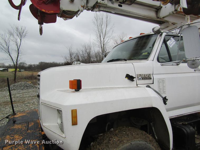 image for item DC4332 1993 Ford F800 digger derrick truck