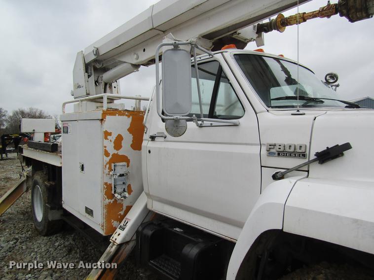 image for item DC4332 1993 Ford F800 digger derrick truck