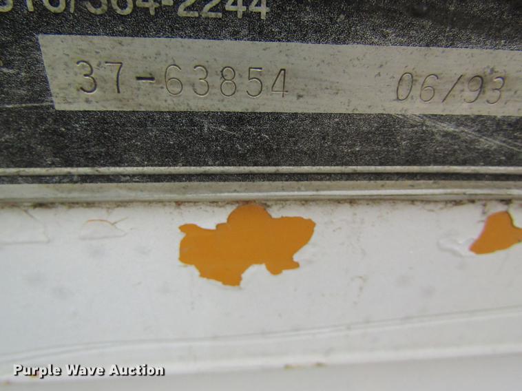 image for item DC4332 1993 Ford F800 digger derrick truck