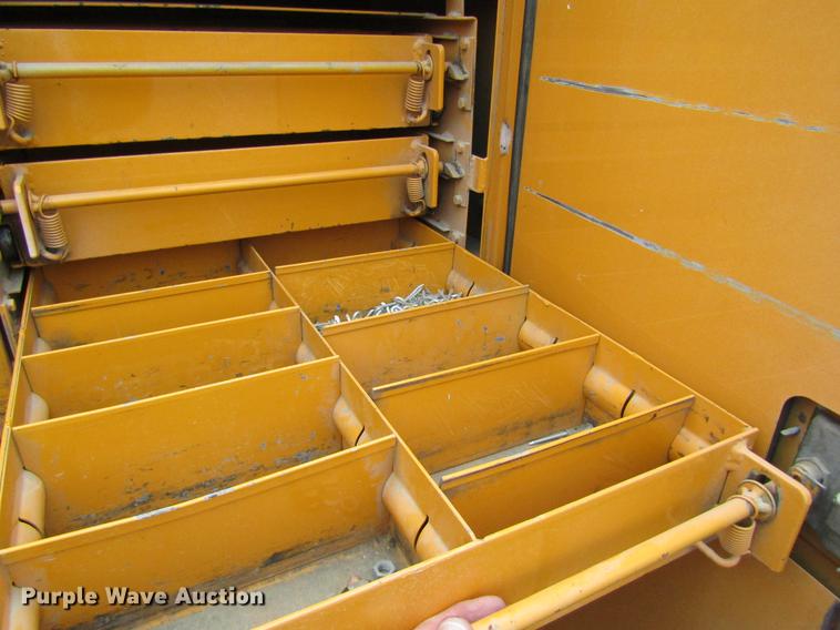 image for item DC4332 1993 Ford F800 digger derrick truck