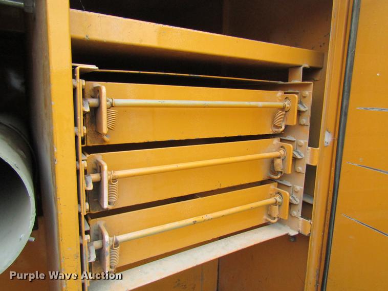 image for item DC4332 1993 Ford F800 digger derrick truck