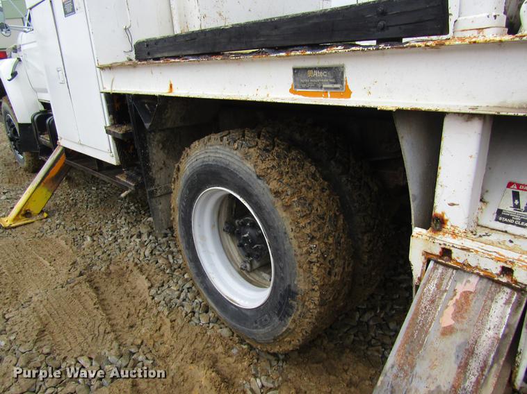 image for item DC4332 1993 Ford F800 digger derrick truck