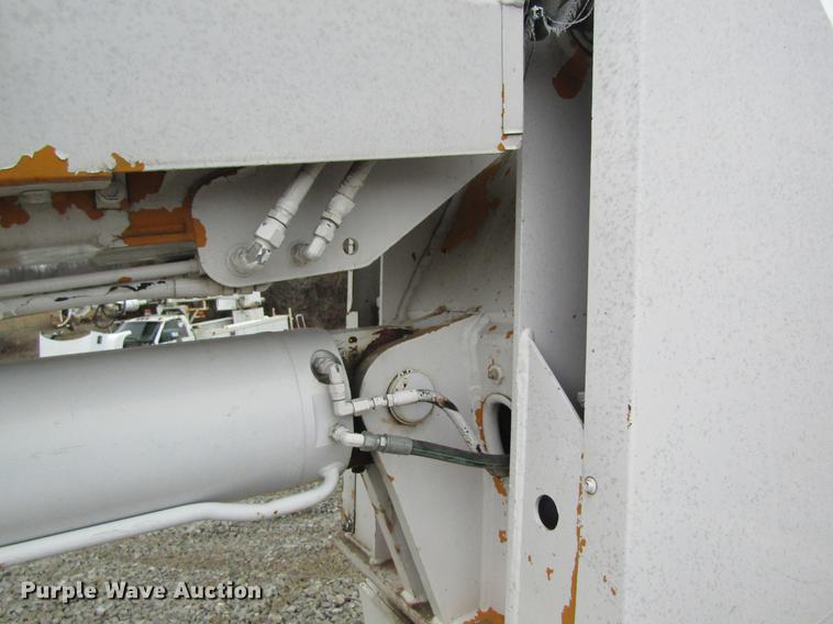 image for item DC4332 1993 Ford F800 digger derrick truck