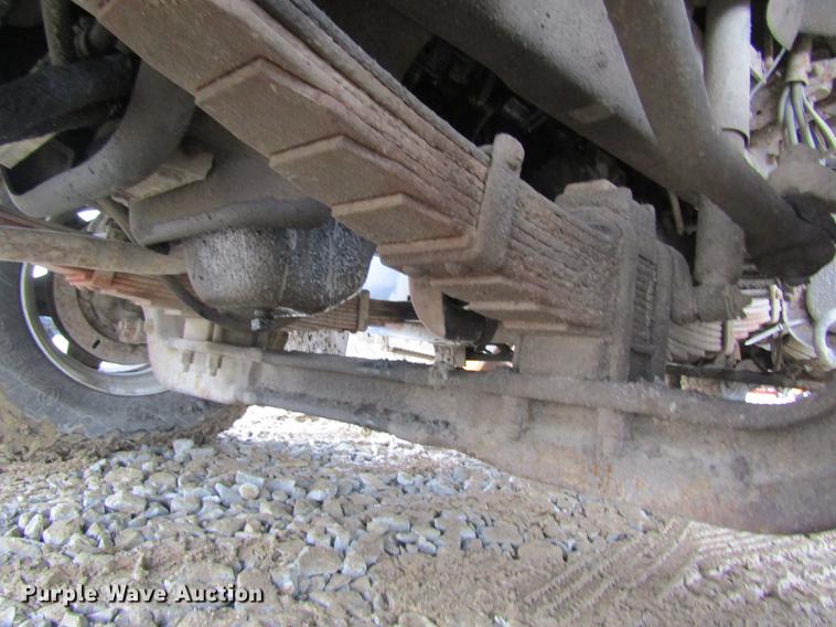 image for item DC4332 1993 Ford F800 digger derrick truck