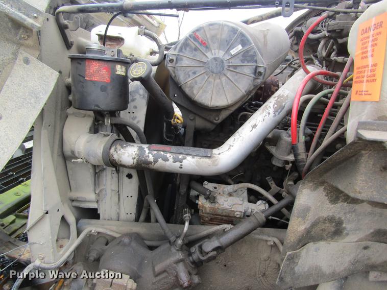 image for item DC4332 1993 Ford F800 digger derrick truck