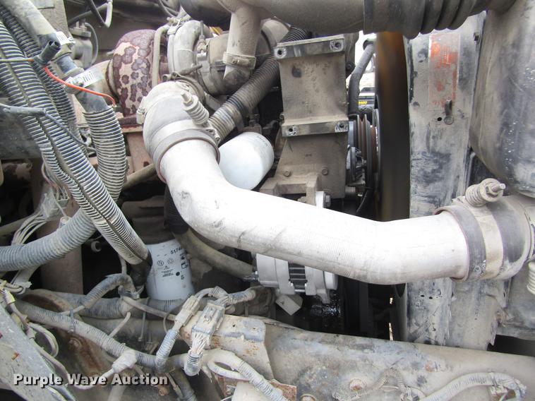 image for item DC4332 1993 Ford F800 digger derrick truck