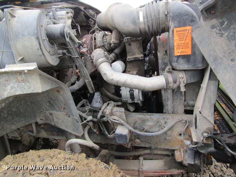 image for item DC4332 1993 Ford F800 digger derrick truck