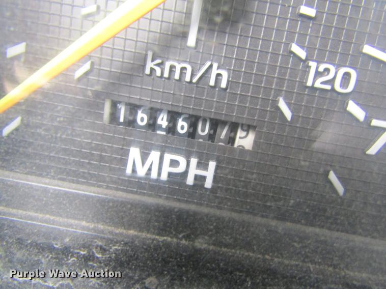 image for item DC4332 1993 Ford F800 digger derrick truck