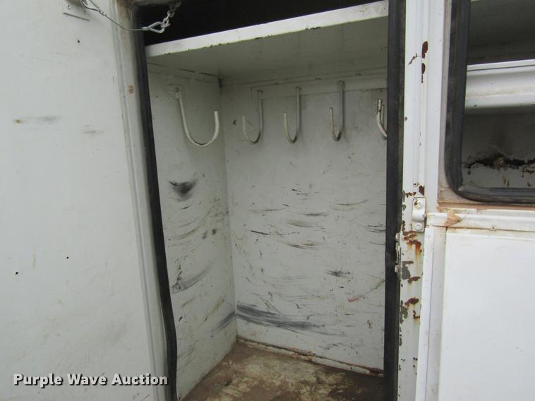 image for item DC4333 2000 Chevrolet C7500 digger derrick truck