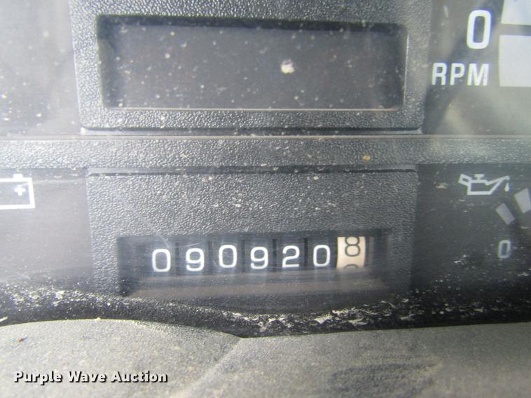 image for item DC4333 2000 Chevrolet C7500 digger derrick truck