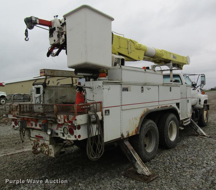 image for item DC4334 2000 Chevrolet C7500 bucket truck
