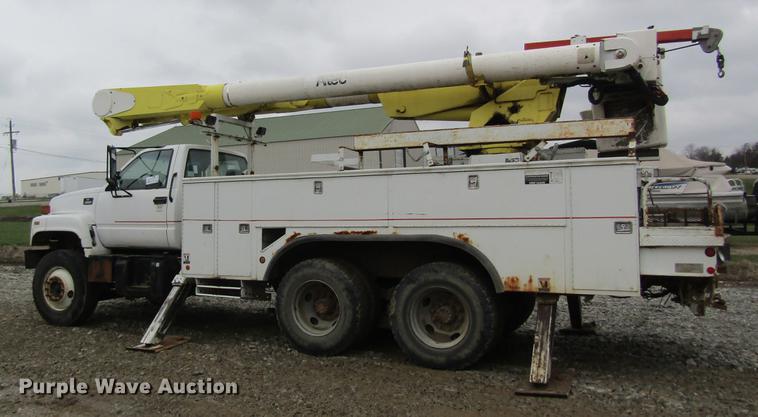 image for item DC4334 2000 Chevrolet C7500 bucket truck