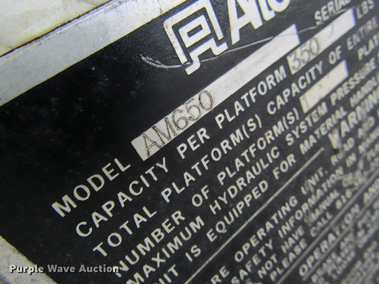 image for item DC4334 2000 Chevrolet C7500 bucket truck