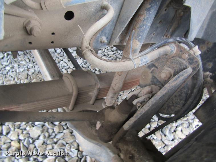 image for item DC4334 2000 Chevrolet C7500 bucket truck