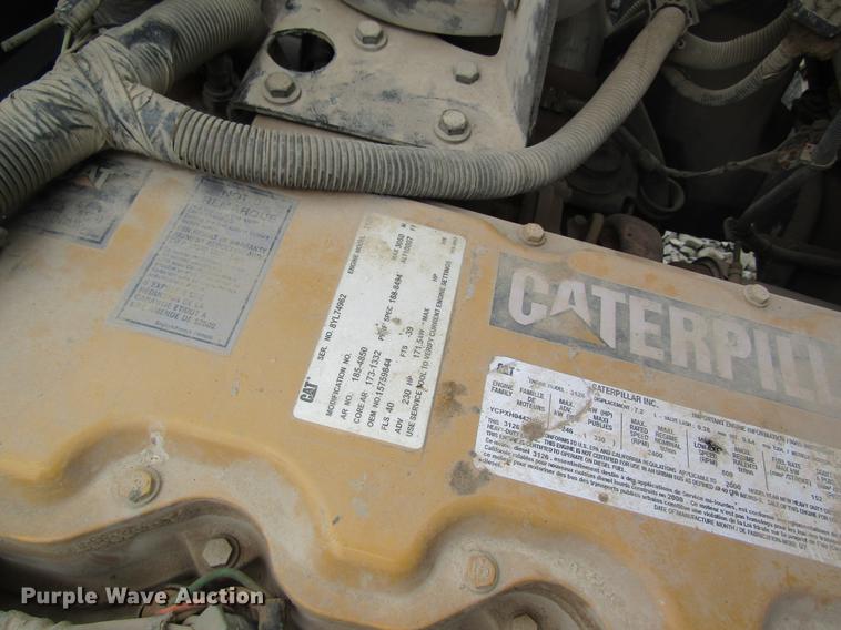 image for item DC4334 2000 Chevrolet C7500 bucket truck