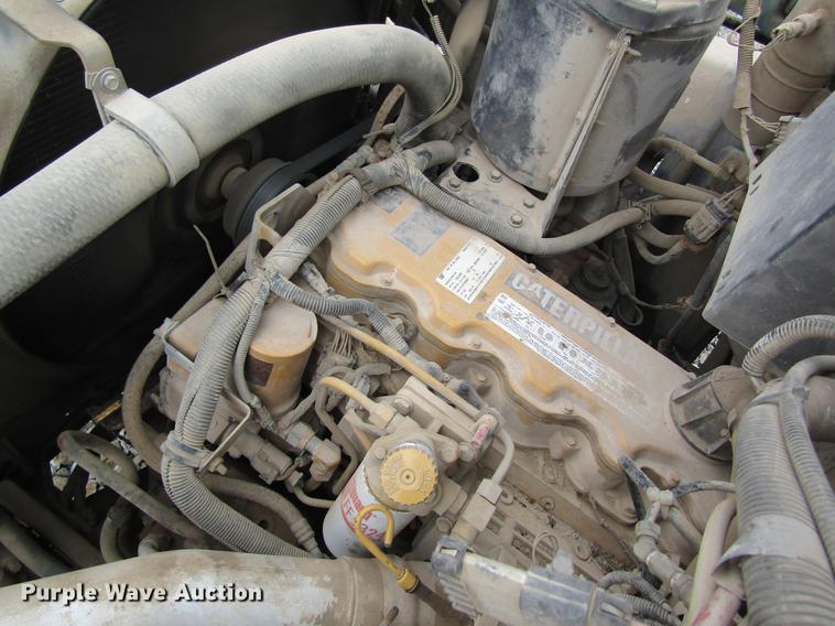 image for item DC4334 2000 Chevrolet C7500 bucket truck