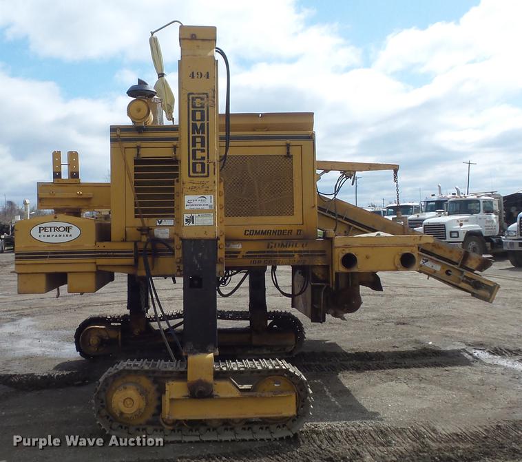 image for item DC7366 1988 Gomaco GT-6200 Commander II curb and gutter machine