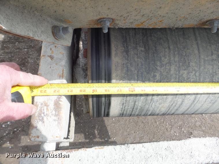 image for item DC7366 1988 Gomaco GT-6200 Commander II curb and gutter machine