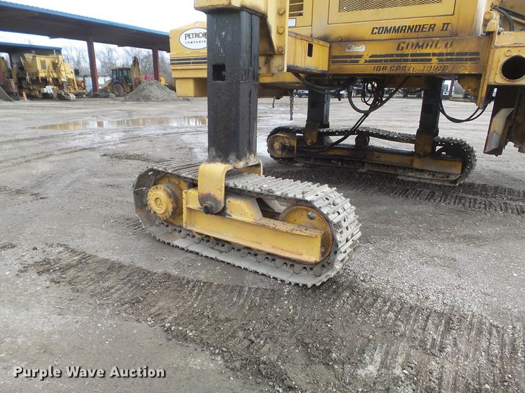 image for item DC7366 1988 Gomaco GT-6200 Commander II curb and gutter machine