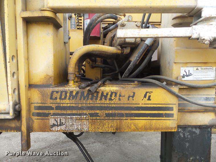 image for item DC7366 1988 Gomaco GT-6200 Commander II curb and gutter machine