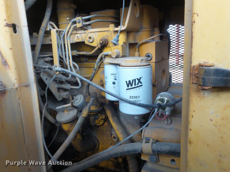 image for item DC7366 1988 Gomaco GT-6200 Commander II curb and gutter machine