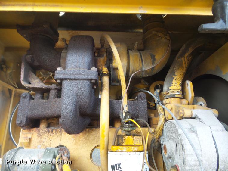 image for item DC7366 1988 Gomaco GT-6200 Commander II curb and gutter machine