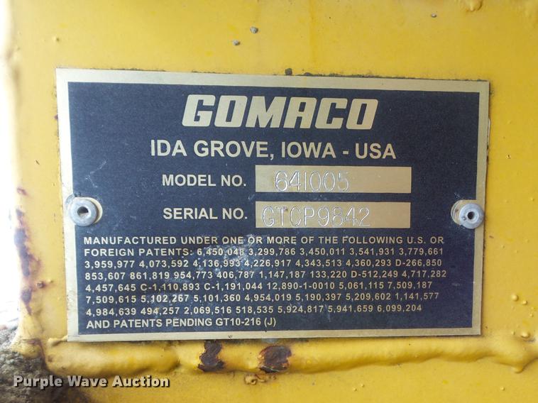 image for item DC7366 1988 Gomaco GT-6200 Commander II curb and gutter machine