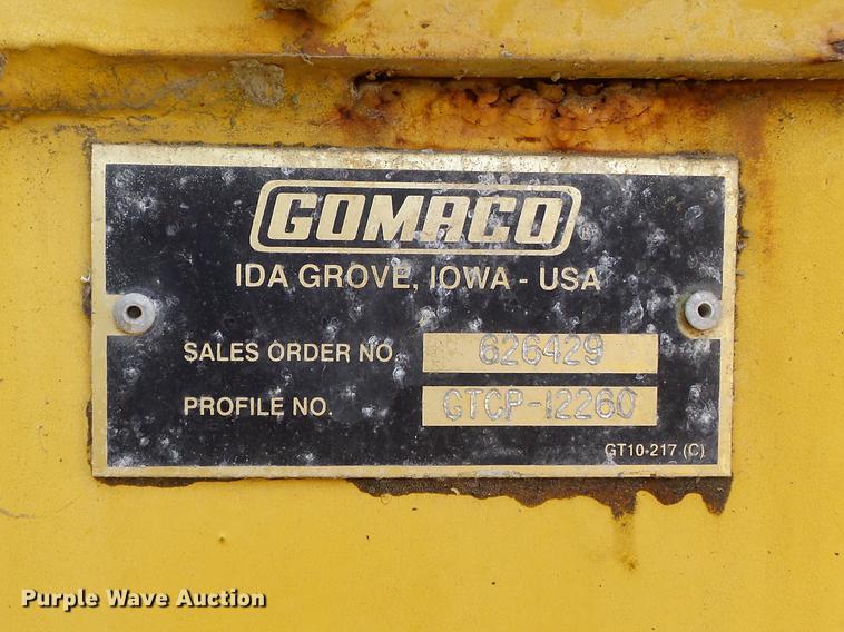 image for item DC7366 1988 Gomaco GT-6200 Commander II curb and gutter machine