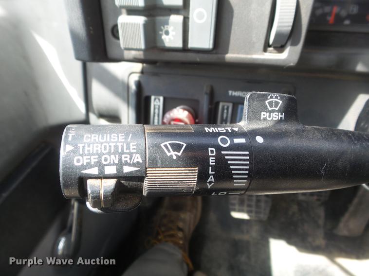 image for item DC7367 1999 GMC C7500 roll-off container truck