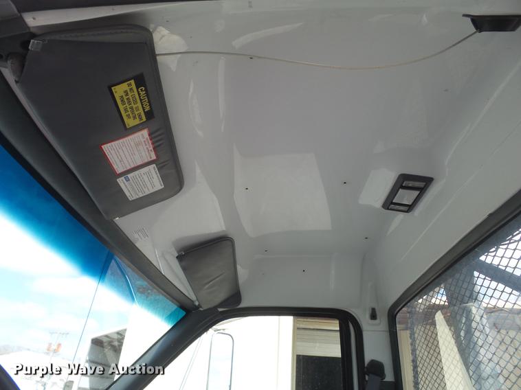 image for item DC7367 1999 GMC C7500 roll-off container truck