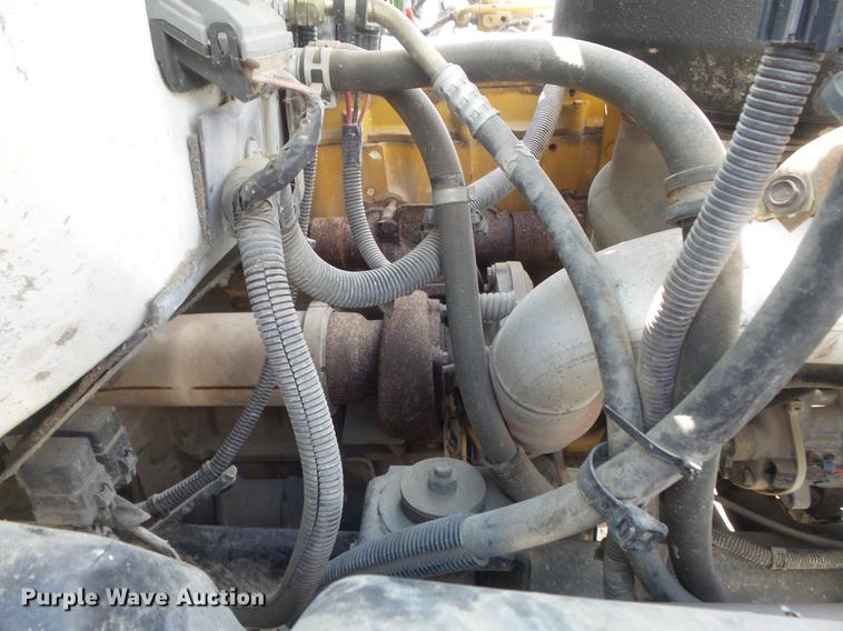 image for item DC7367 1999 GMC C7500 roll-off container truck