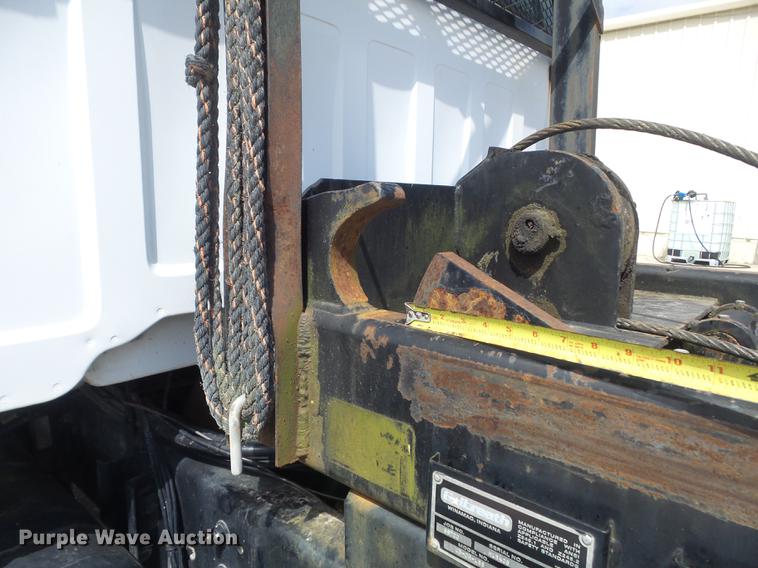 image for item DC7367 1999 GMC C7500 roll-off container truck