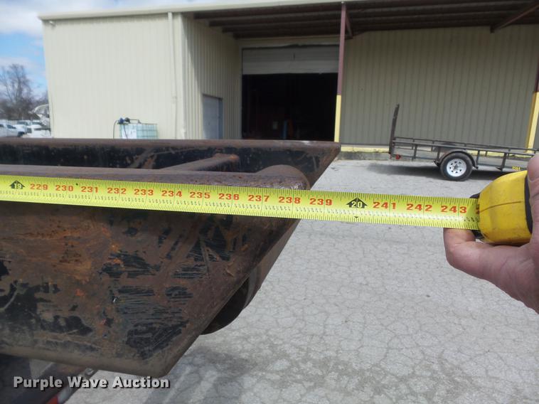 image for item DC7367 1999 GMC C7500 roll-off container truck