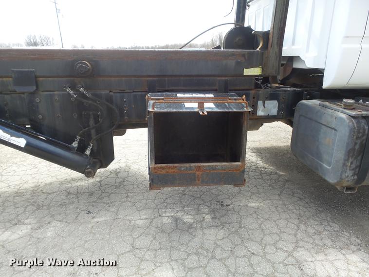 image for item DC7367 1999 GMC C7500 roll-off container truck