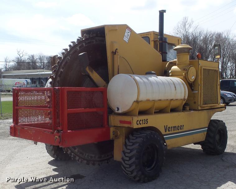 image for item DC7370 1988 Vermeer CC135 concrete cutter