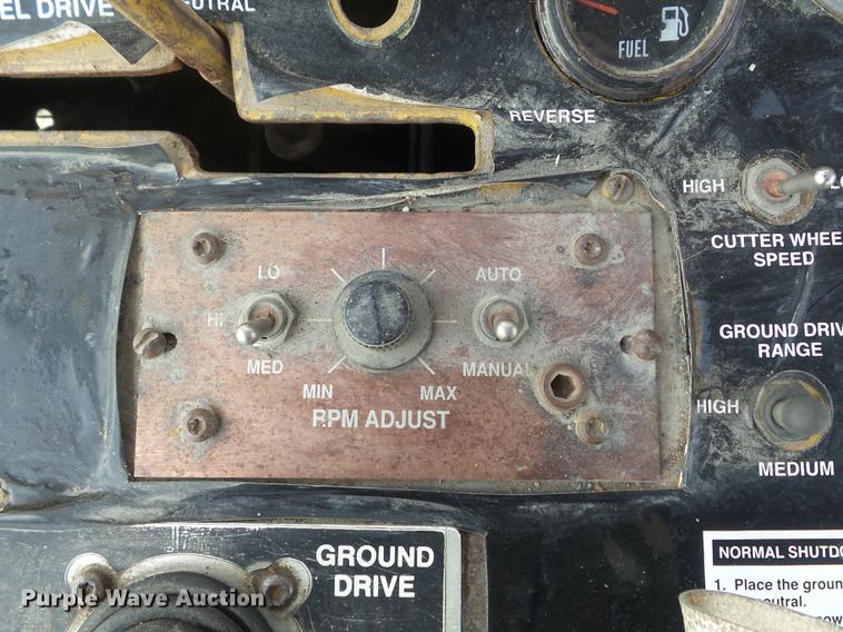 image for item DC7370 1988 Vermeer CC135 concrete cutter