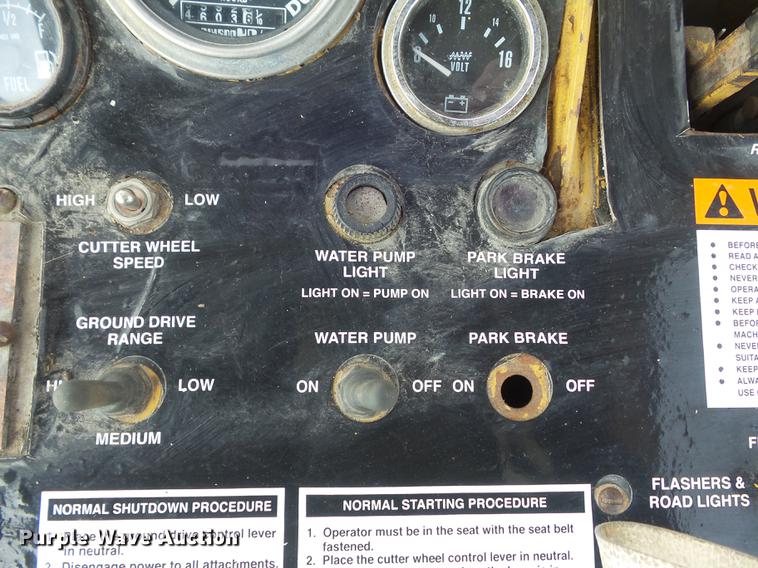 image for item DC7370 1988 Vermeer CC135 concrete cutter