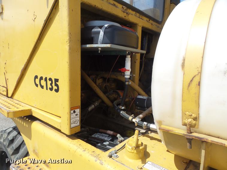 image for item DC7370 1988 Vermeer CC135 concrete cutter