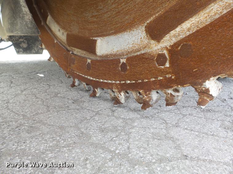 image for item DC7370 1988 Vermeer CC135 concrete cutter