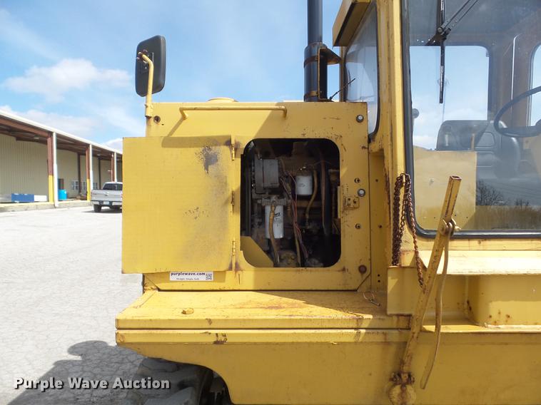 image for item DC7370 1988 Vermeer CC135 concrete cutter